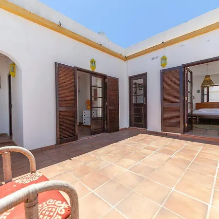 J - Casa Do Farol Guest house