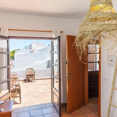 J - Casa Do Farol